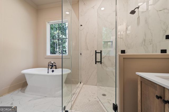 210 Lakeshore Drive, Eatonton, GA 31024