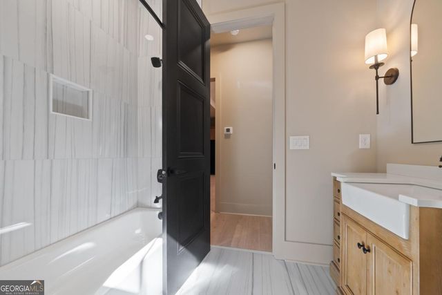 210 Lakeshore Drive, Eatonton, GA 31024