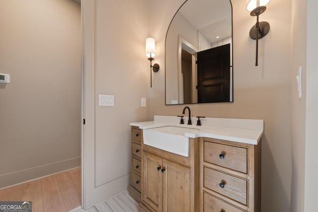 210 Lakeshore Drive, Eatonton, GA 31024