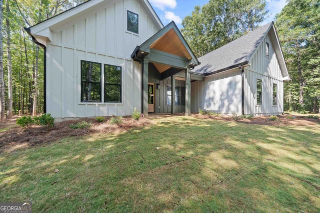 210 Lakeshore Drive, Eatonton, GA 31024