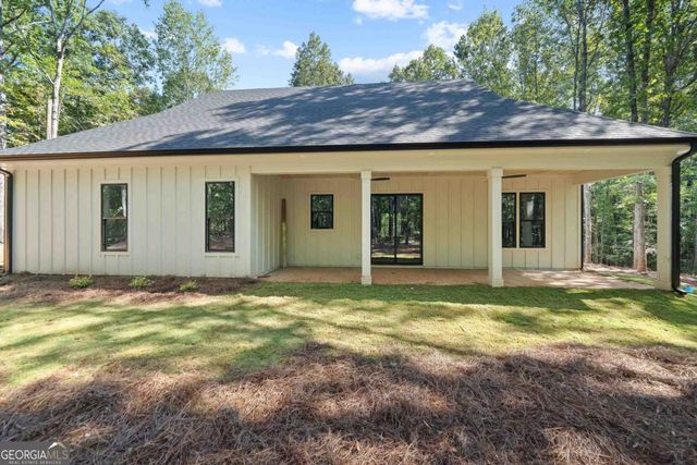 210 Lakeshore Drive, Eatonton, GA 31024