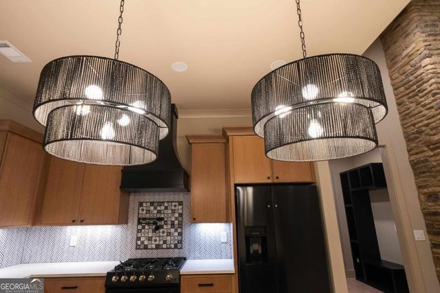 210 Lakeshore Drive, Eatonton, GA 31024