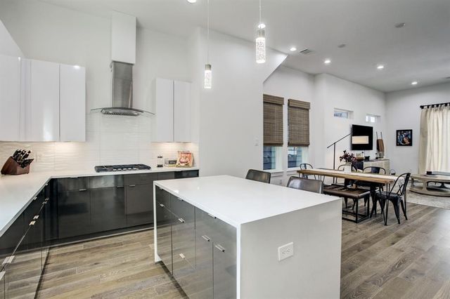 808 Fisher Street D, Houston, TX 77018