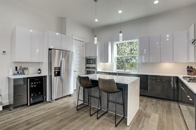 808 Fisher Street D, Houston, TX 77018