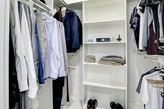 808 Fisher Street D, Houston, TX 77018