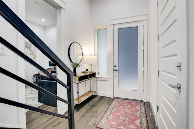 808 Fisher Street D, Houston, TX 77018