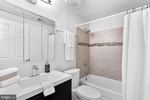 11908 FIELDTHORN CT, Reston, VA 20194