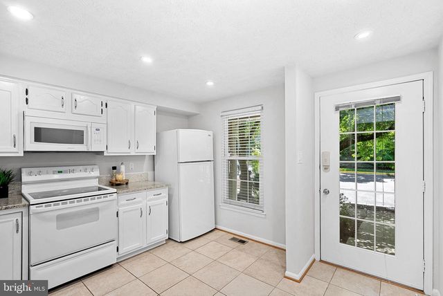 11908 FIELDTHORN CT, Reston, VA 20194