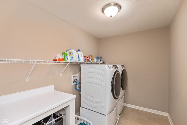 1637 Kilkenny Drive, Avon, IN 46123