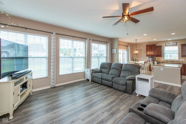 1637 Kilkenny Drive, Avon, IN 46123