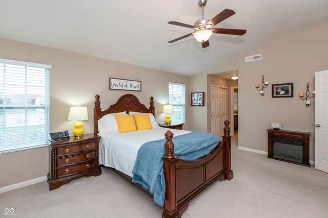 1637 Kilkenny Drive, Avon, IN 46123