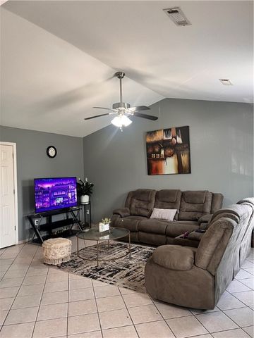 121 E Veterans Parkway, Rogers, AR 72756