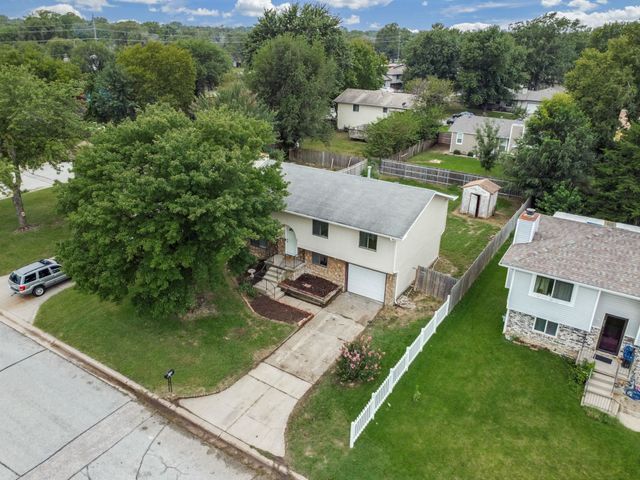 5519 S Mead, Wichita, KS 67216