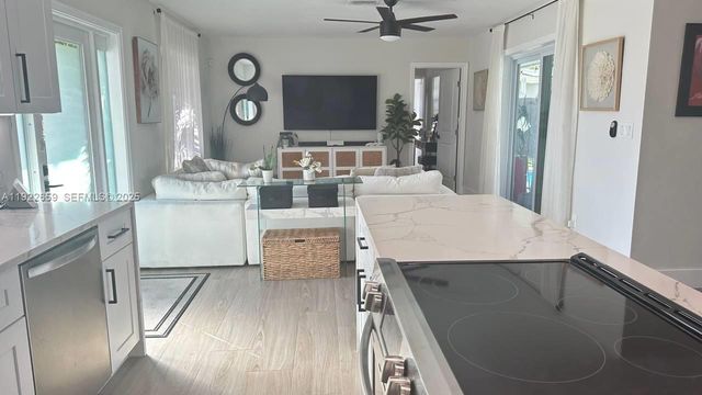 4455 NW 18th Ter, Oakland Park, FL 33309