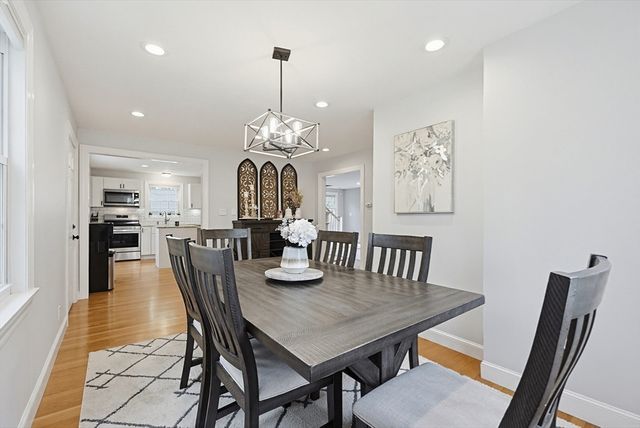 424 Dedham St, Wrentham, MA 02093
