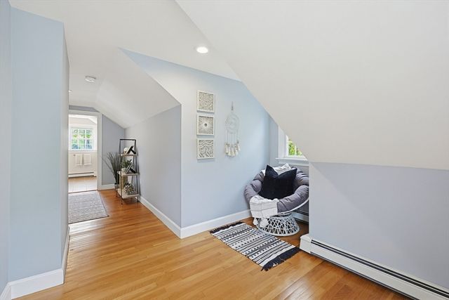 424 Dedham St, Wrentham, MA 02093