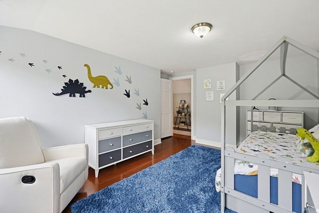 424 Dedham St, Wrentham, MA 02093