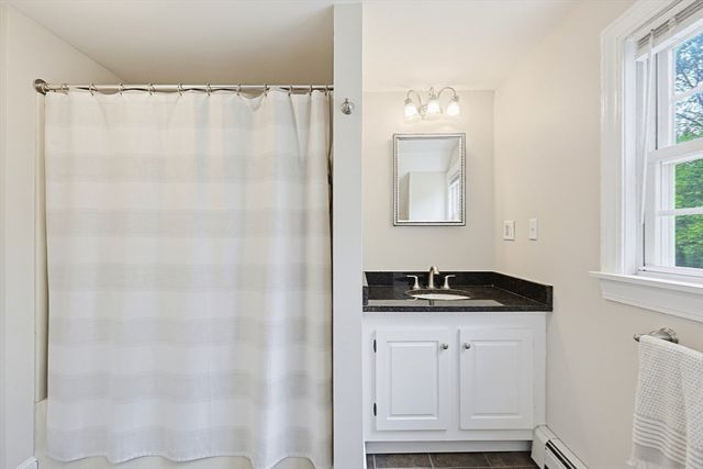 424 Dedham St, Wrentham, MA 02093