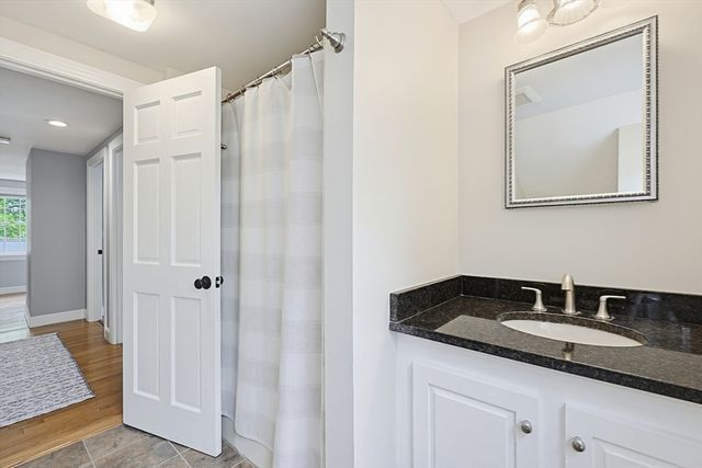 424 Dedham St, Wrentham, MA 02093