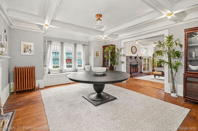 33 Moss Street, Highland Park, MI 48203
