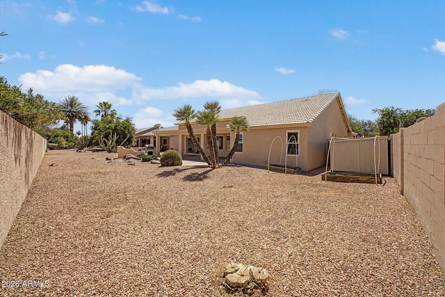24511 S SADDLETREE Drive, Sun Lakes, AZ 85248