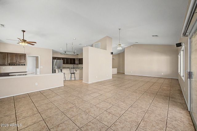24511 S SADDLETREE Drive, Sun Lakes, AZ 85248