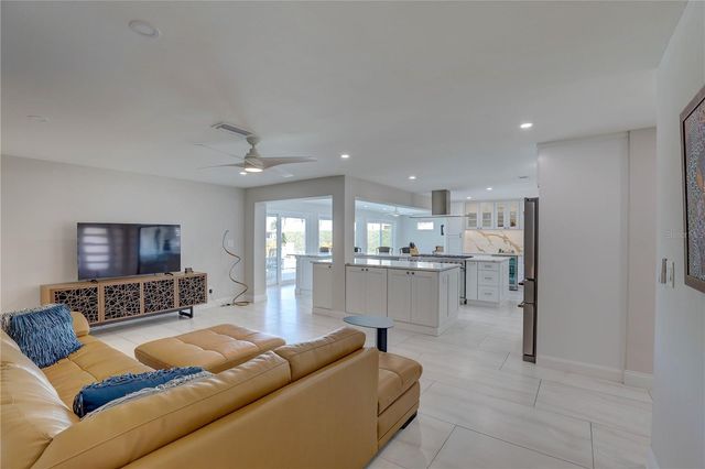 4401 43RD STREET S, St Petersburg, FL 33711