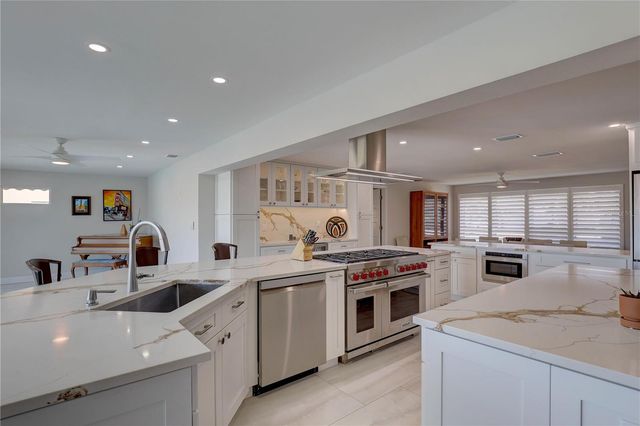 4401 43RD STREET S, St Petersburg, FL 33711