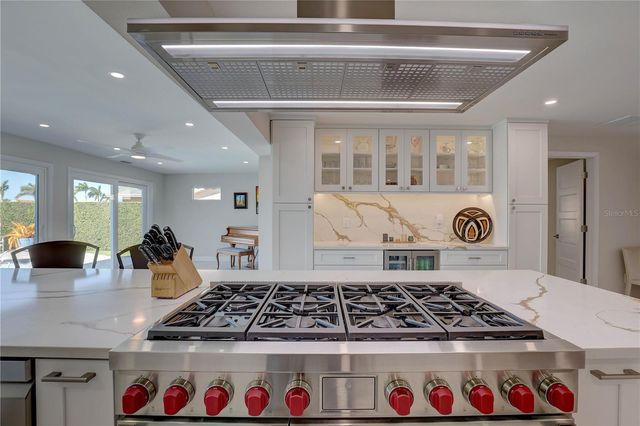 4401 43RD STREET S, St Petersburg, FL 33711