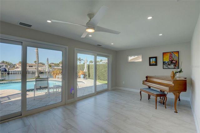 4401 43RD STREET S, St Petersburg, FL 33711