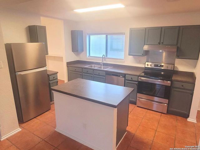 10115 Amber Coral, San Antonio, TX 78245