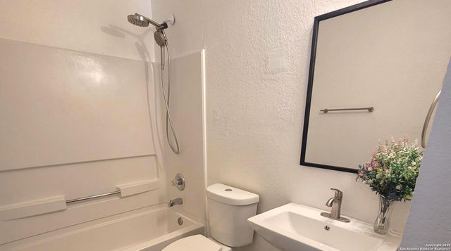 10115 Amber Coral, San Antonio, TX 78245