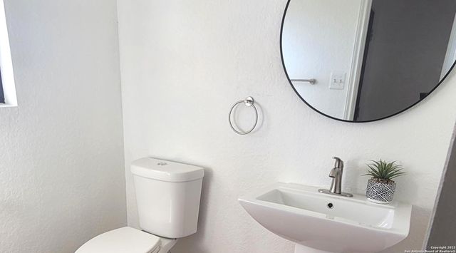 10115 Amber Coral, San Antonio, TX 78245