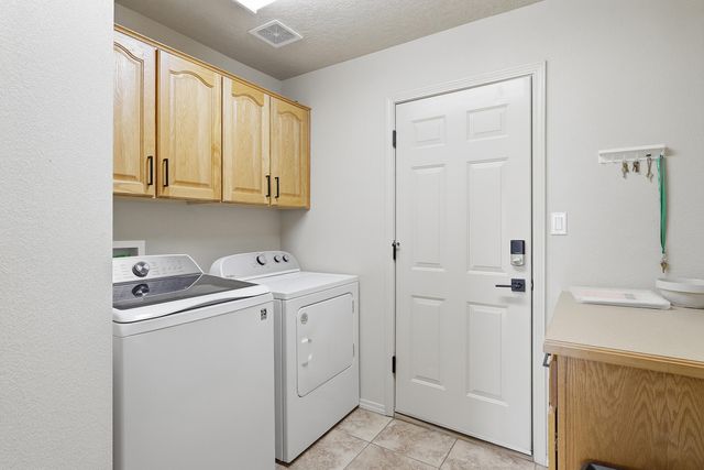 9109 Silver Sage Drive NE, Albuquerque, NM 87113