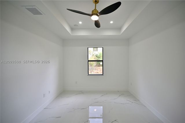 4107 13 st sw, Lehigh Acres, FL 33976