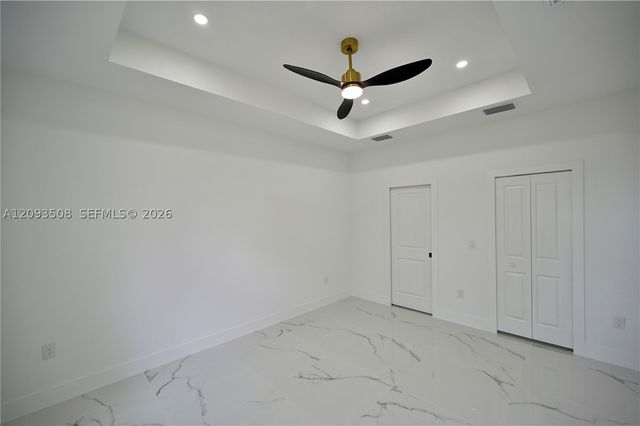 4107 13 st sw, Lehigh Acres, FL 33976