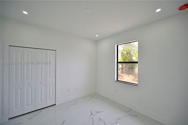 4107 13 st sw, Lehigh Acres, FL 33976