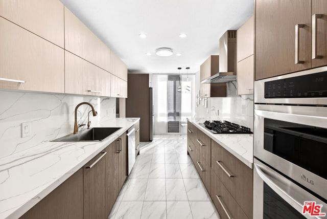 4822 Van Noord Avenue 6, Sherman Oaks, CA 91423