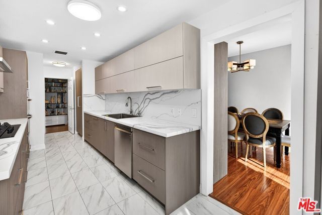 4822 Van Noord Avenue 6, Sherman Oaks, CA 91423