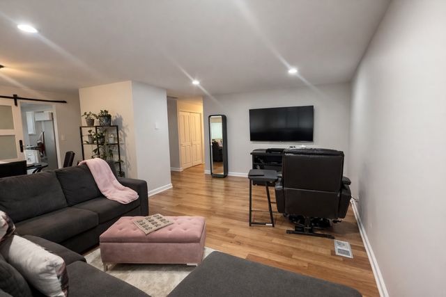 313 N Orchard Drive, Park Forest, IL 60466