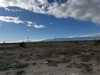 0 Sandstone st, Phelan, CA 92371