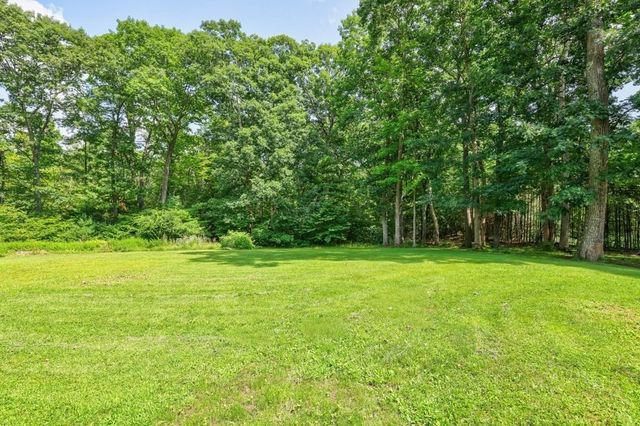 23 Sherwood Dr, Spencer, MA 01562