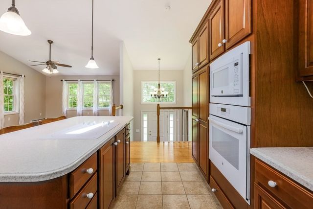 23 Sherwood Dr, Spencer, MA 01562
