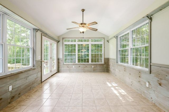 23 Sherwood Dr, Spencer, MA 01562