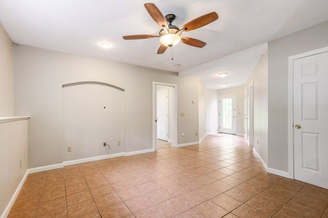 23 Sherwood Dr, Spencer, MA 01562