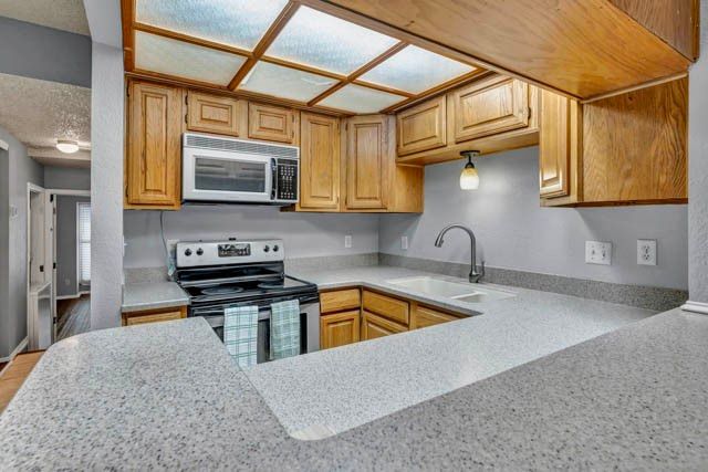 2503 Shady Ridge Drive, Bedford, TX 76021