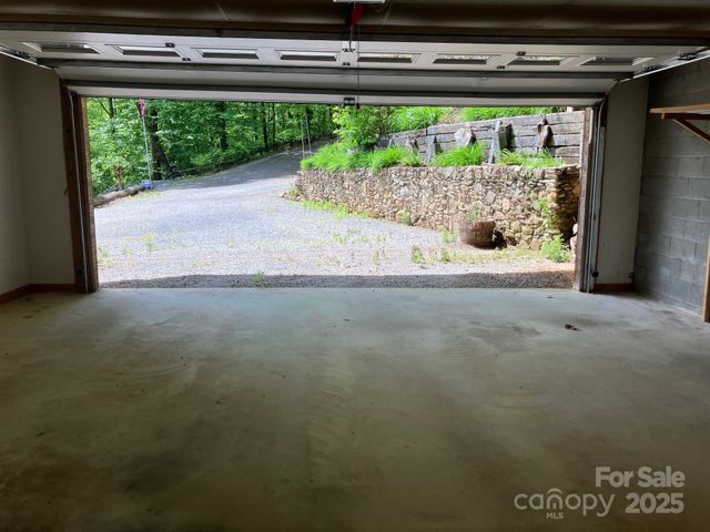 124 Baconton Cove, Waynesville, NC 28786