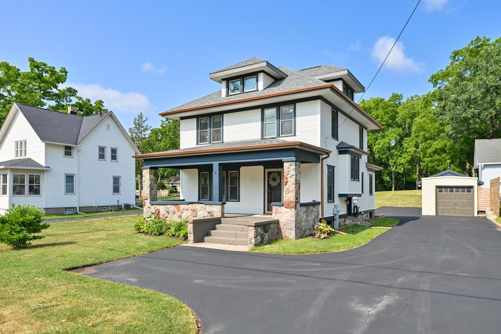 W314S4237 Highway 83, Waukesha, WI 53189