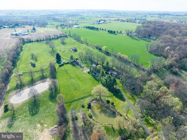 196 HIDEAWAY DR, Quarryville, PA 17566