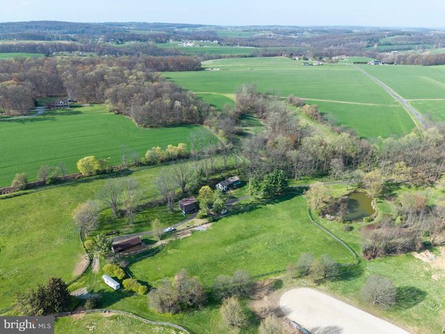 196 HIDEAWAY DR, Quarryville, PA 17566